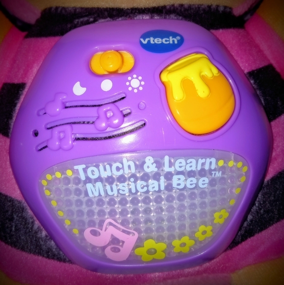 VTech Touch and Learn Musical Bee Plush  Baby Toy - Picture 2 of 3